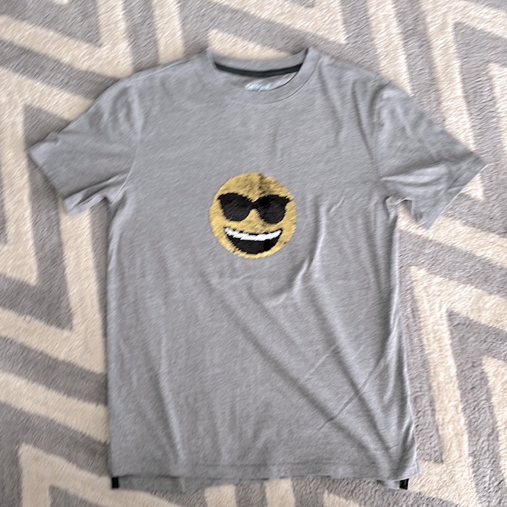 Cat & Jack Boy’s Reversible Emoji Grey T-Shirt Size Large (12/14)